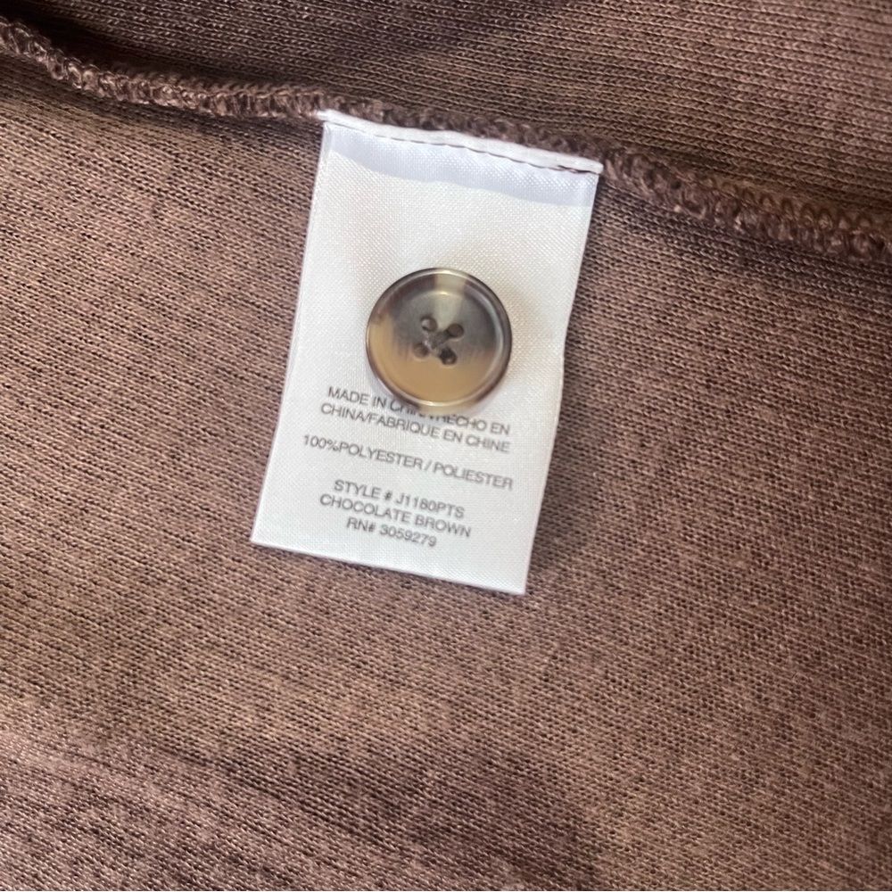 Thread & Supply Button Up - Picture 4 of 6